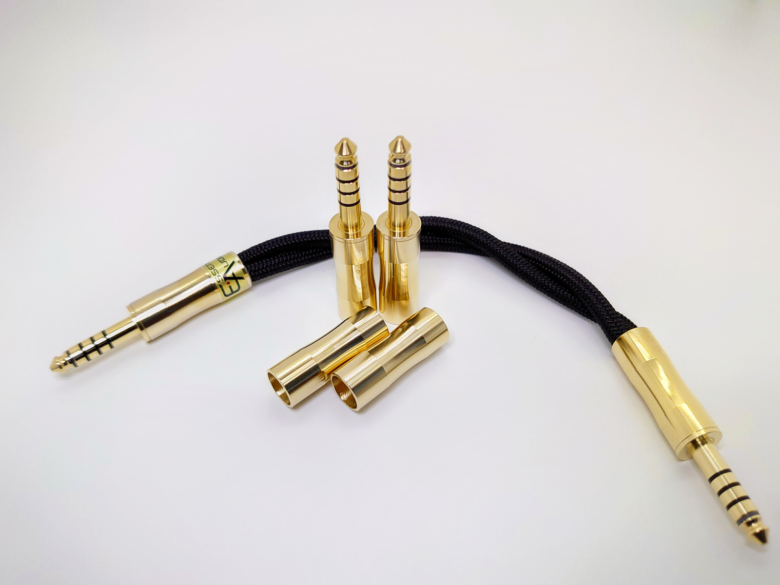 通販】JE-FI1-S Brass(4.4mm-4.4mm) ESSENCE AUDIOオリジナル左右独立